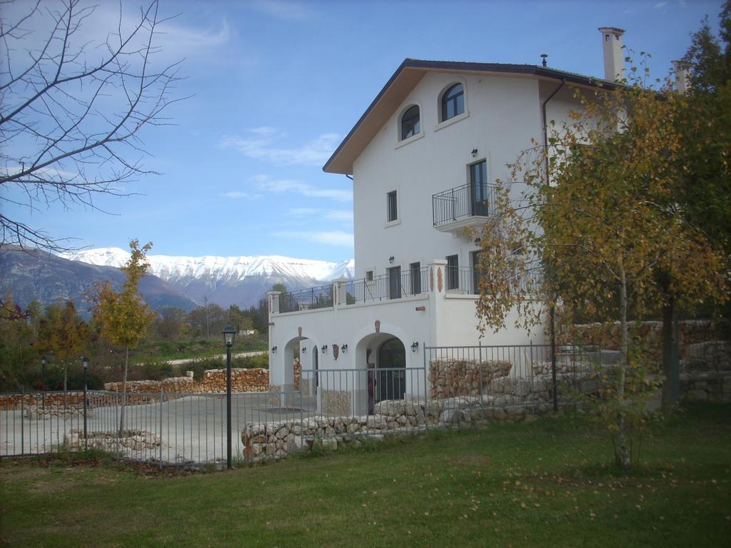 Locanda Dell'Asino D'Oro Villa Sulmona Eksteriør bilde